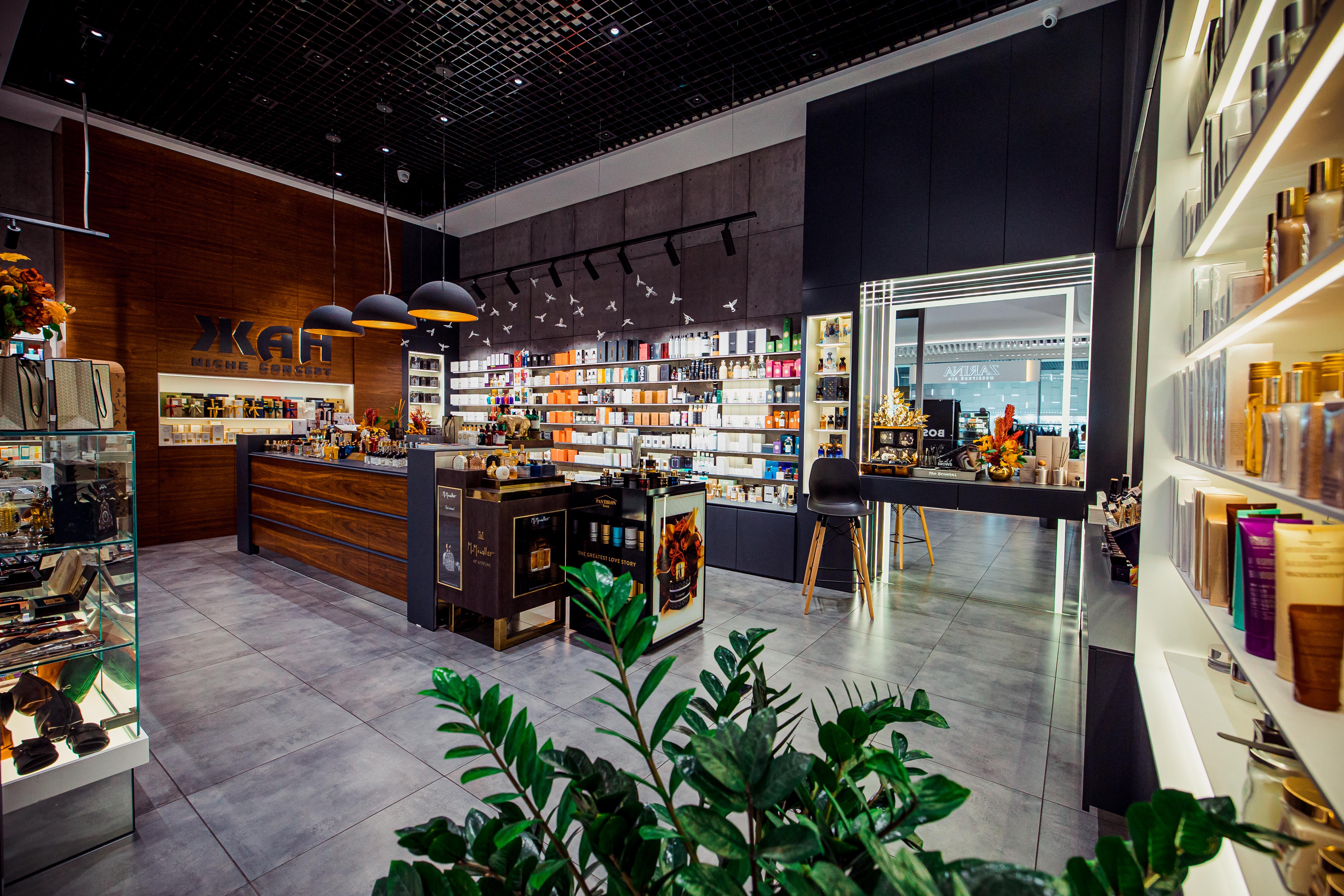 Киев, ТРЦ River Mall, 1 этаж (Днепровская набережная, 12)